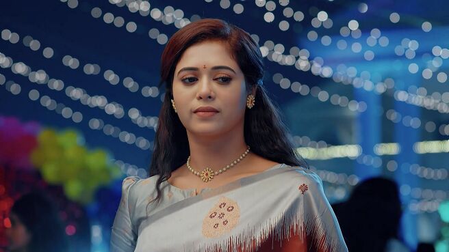 Lakshmi Nivasam season 1 episode 7 on Zee5