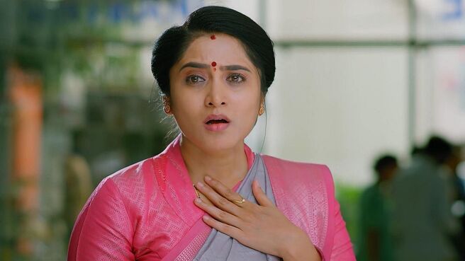 Meghasandesam season 1 episode 17 on Zee5