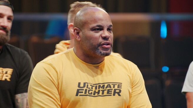 The Ultimate Fighter: Team Cromier vs Team Sonnen season 1 episode 9 on Sony LIV