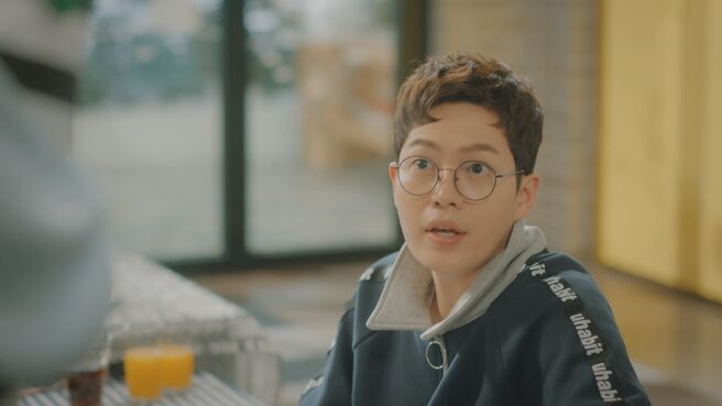 Welcome to Waikiki season 1 episode 17 on Zee5