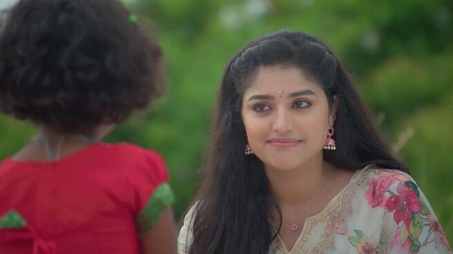 Valliyin Velan season 1 episode 1 on Zee5