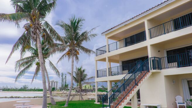 Bahamas Life season 1 episode 9 on Discovery Plus