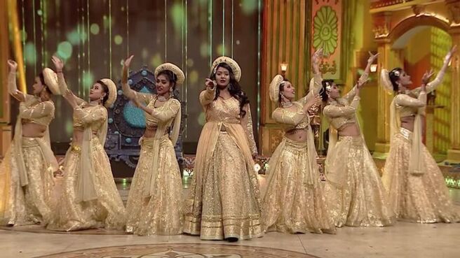 Maharani season 1 episode 16 on Zee5