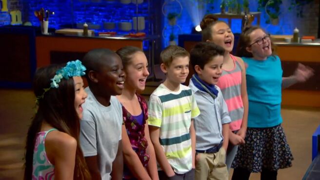 Rachael Ray's Kids Cook-Off season 1 episode 1 on Discovery Plus