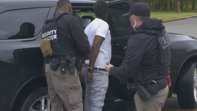 Bail Jumpers season 1 episode 12 on Discovery Plus