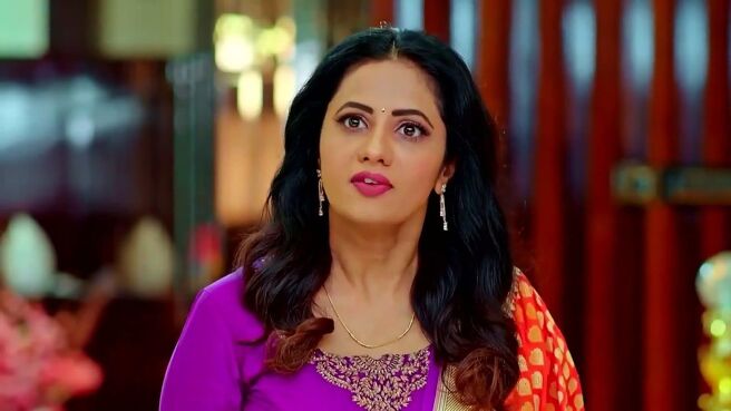 Jagadhatri season 1 episode 8 on Zee5