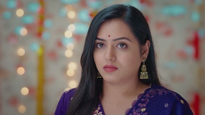 Akale season 1 episode 8 on Zee5