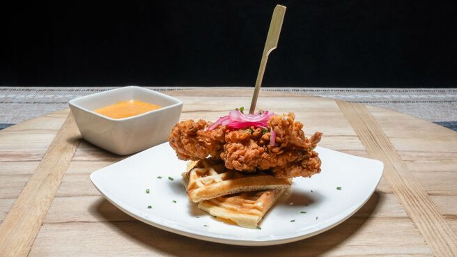 Family Recipe Showdown season 1 episode 8 on Discovery Plus