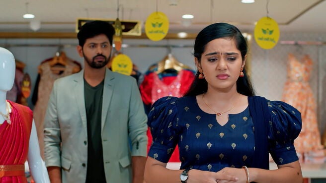 Kudumbasametham season 1 episode 38 on Zee5