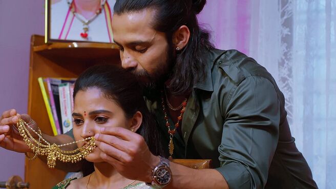 Ennallo Vechina Hrudayam season 1 episode 22 on Zee5