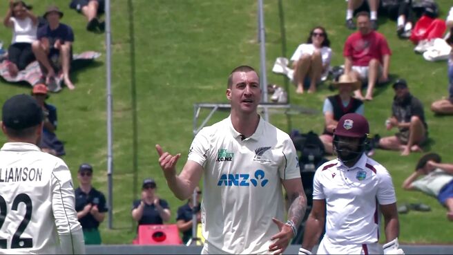 Wicket! Tickner Traps Hodge Plumb In Front Of The Stumps on Sony LIV