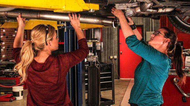 All Girls Garage season 3 episode 4 on Discovery Plus
