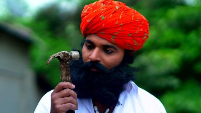 Devmanus 2 season 1 episode 2 on Zee5