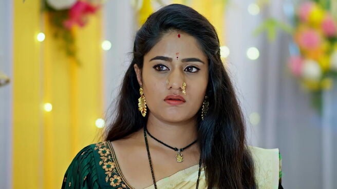 Smart Play - Jagadhatri season 1 episode 50 on Zee5