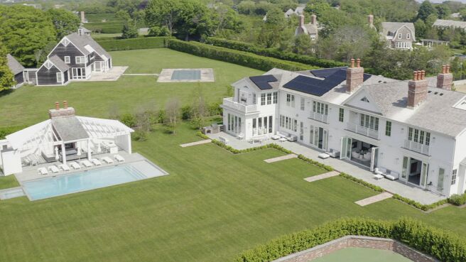 Selling The Hamptons season 1 episode 6 on DiscoveryPlus