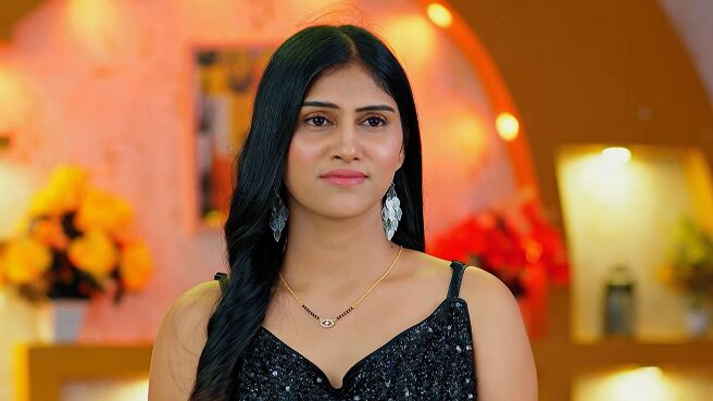 Kudumbasametham season 1 episode 17 on Zee5