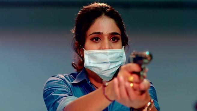 Jagadhatri season 1 episode 15 on Zee5