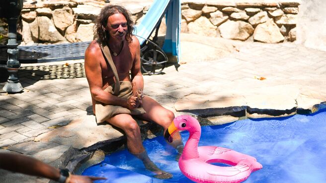 Naked and Afraid Apocalypse season 1 episode 8 on Discovery Plus