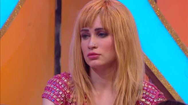 Big Memsaab - Kamriya Lachke Re season 1 episode 12 on Zee5