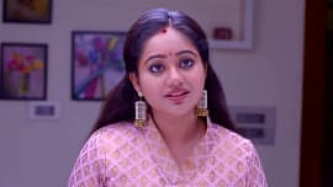 Mrs. Hitler season 1 episode 698 on Zee5