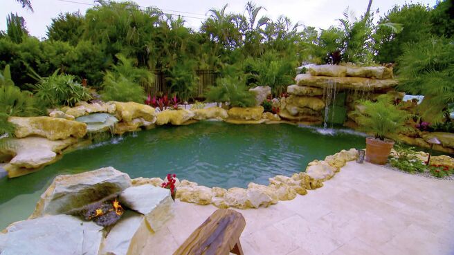 Insane Pools: Off The Deep End season 1 episode 6 on Discovery Plus