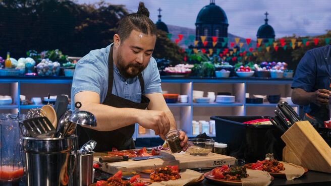 The Globe season 1 episode 4 on Discovery Plus