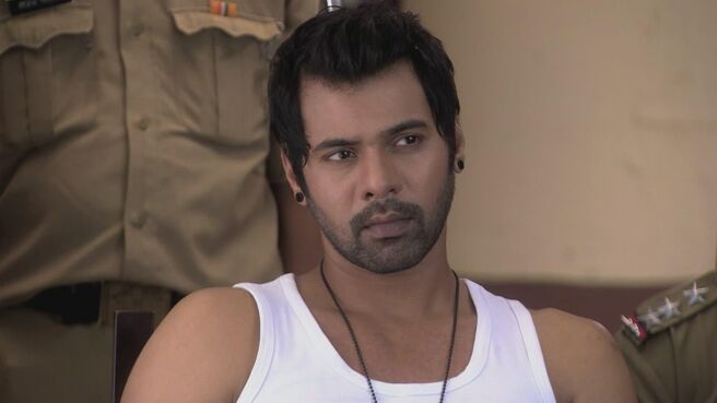 Sindhooram season 1 episode 138 on Zee5