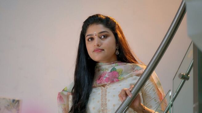 Valliyin Velan season 1 episode 2 on Zee5