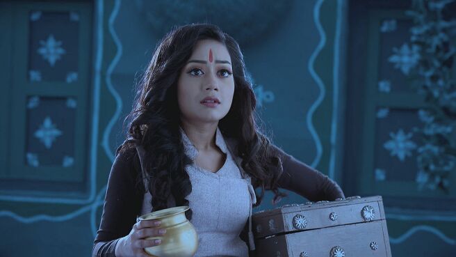 Parul season 1 episode 16 on Zee5