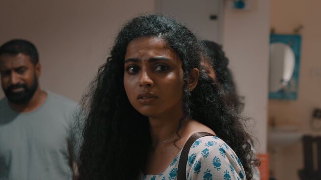 Heartiley Battery season 1 episode 5 on Zee5