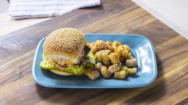 30 Minute Meals season 28 episode 2 on Discovery Plus