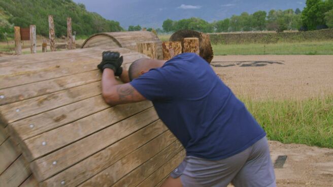 Man vs Bear season 1 episode 2 on Discovery Plus