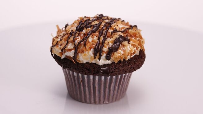 Cupcake Wars season 5 episode 4 on DiscoveryPlus