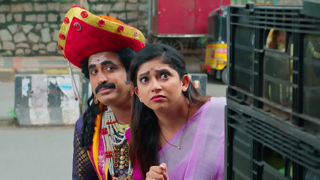 Smart Play - Nindu Noorella Saavasam season 1 episode 5 on Zee5
