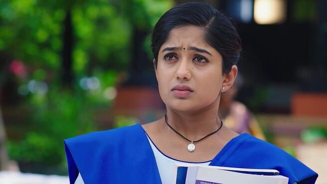 Bidhilipi season 1 episode 7 on Zee5