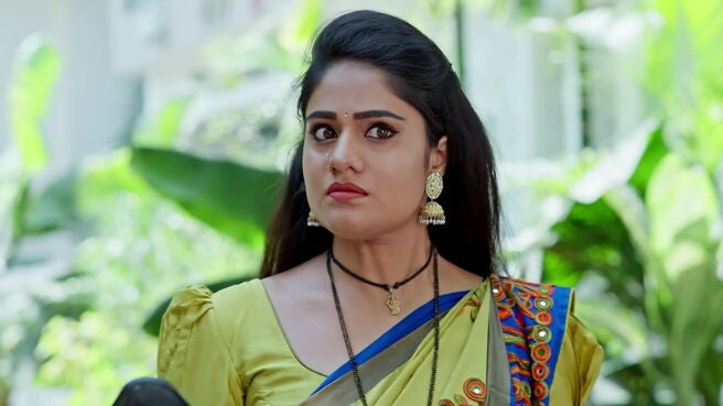 Smart Play - Jagadhatri season 1 episode 32 on Zee5