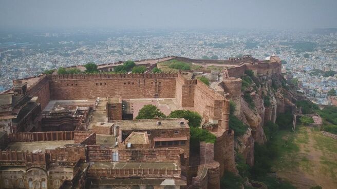 India: Marvels & Mysteries season 1 episode 1 on Discovery Plus