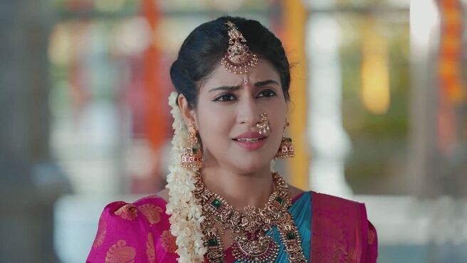 Mounam Pesiyadhe season 1 episode 6 on Zee5