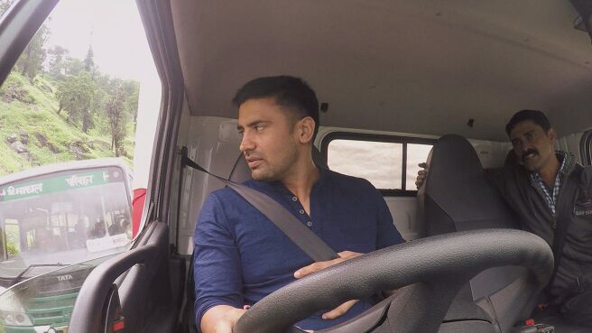 India's Deadliest Roads season 1 episode 1 on Discovery Plus