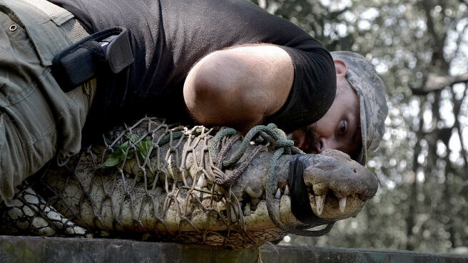 Monster Croc: Search for a Killer season 1 episode 1 on Discovery Plus