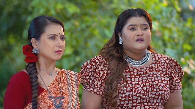 Amader Dadamoni season 1 episode 12 on Zee5