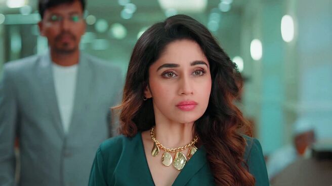 Veen Doghatli Hi Tutena season 1 episode 3 on Zee5