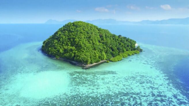 Earth's Tropical Islands season 1 episode 3 on DiscoveryPlus