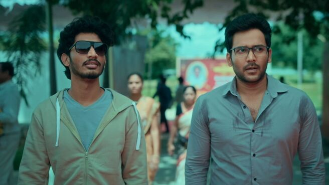 Paruvu season 1 episode 4 on Zee5