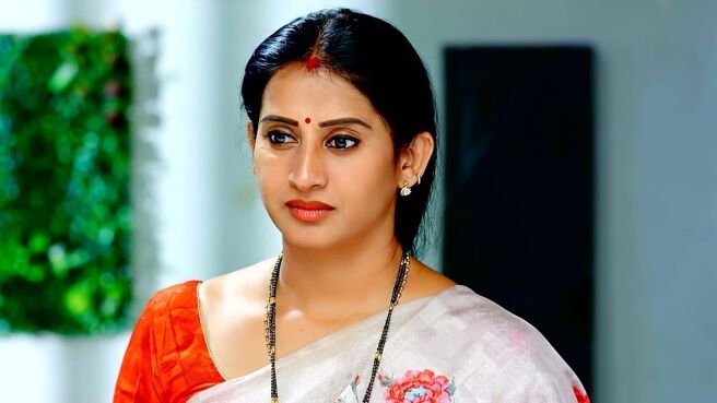 Inti Guttu season 1 episode 574 on Zee5