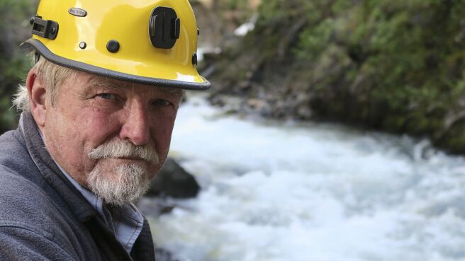 Gold Rush: White Water season 1 episode 1 on DiscoveryPlus