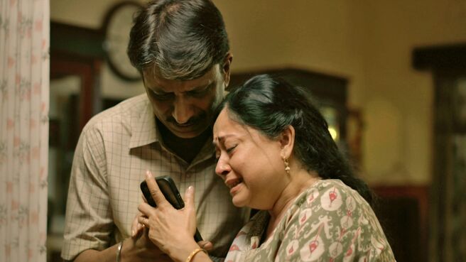 Bakaiti season 1 episode 7 on Zee5