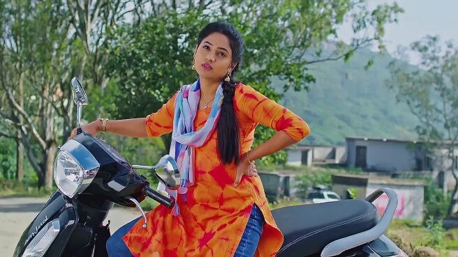 Ennallo Vechina Hrudayam season 1 episode 6 on Zee5