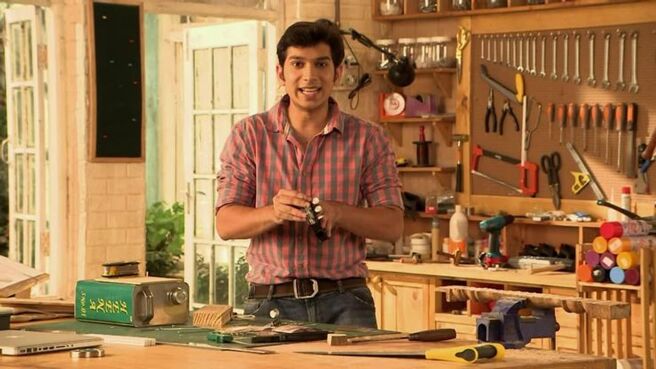 Engineer This season 1 episode 1 on Zee5