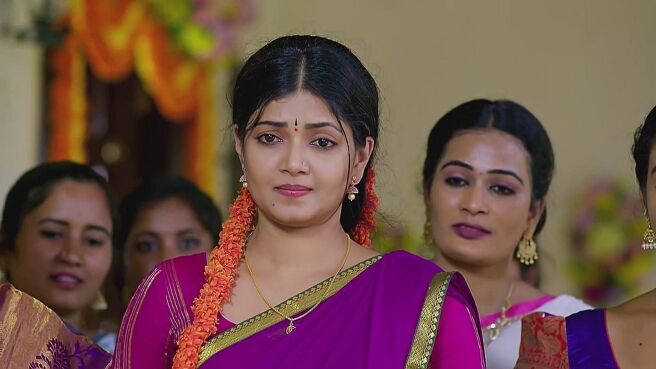 Kalavaari Kodalu Kanakamahalakshmi season 1 episode 18 on Zee5